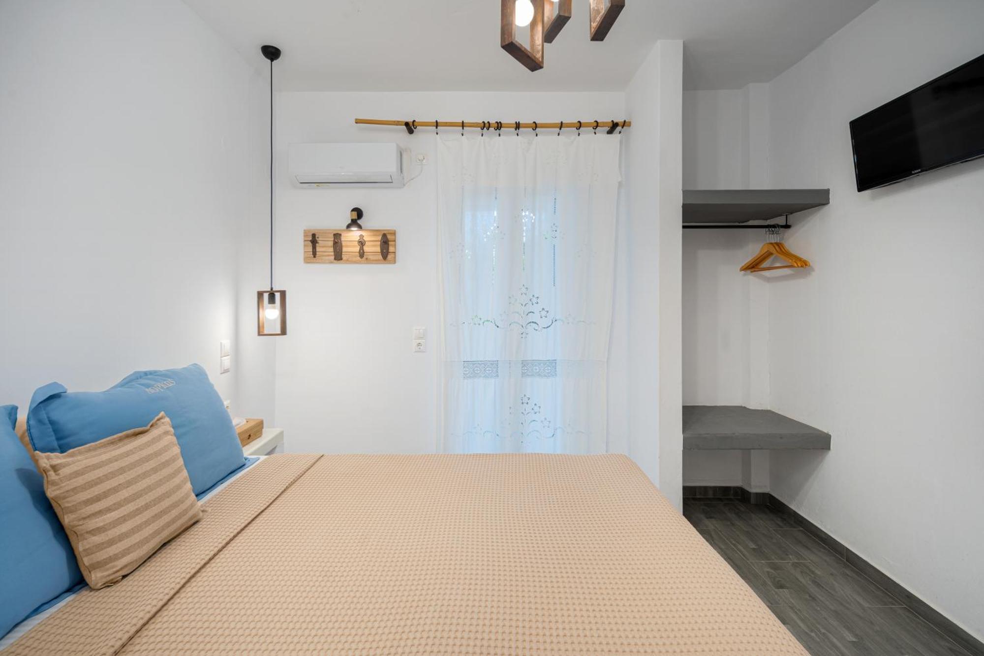 Dorkas Luxury Rooms&Apartments Livadakia Eksteriør billede
