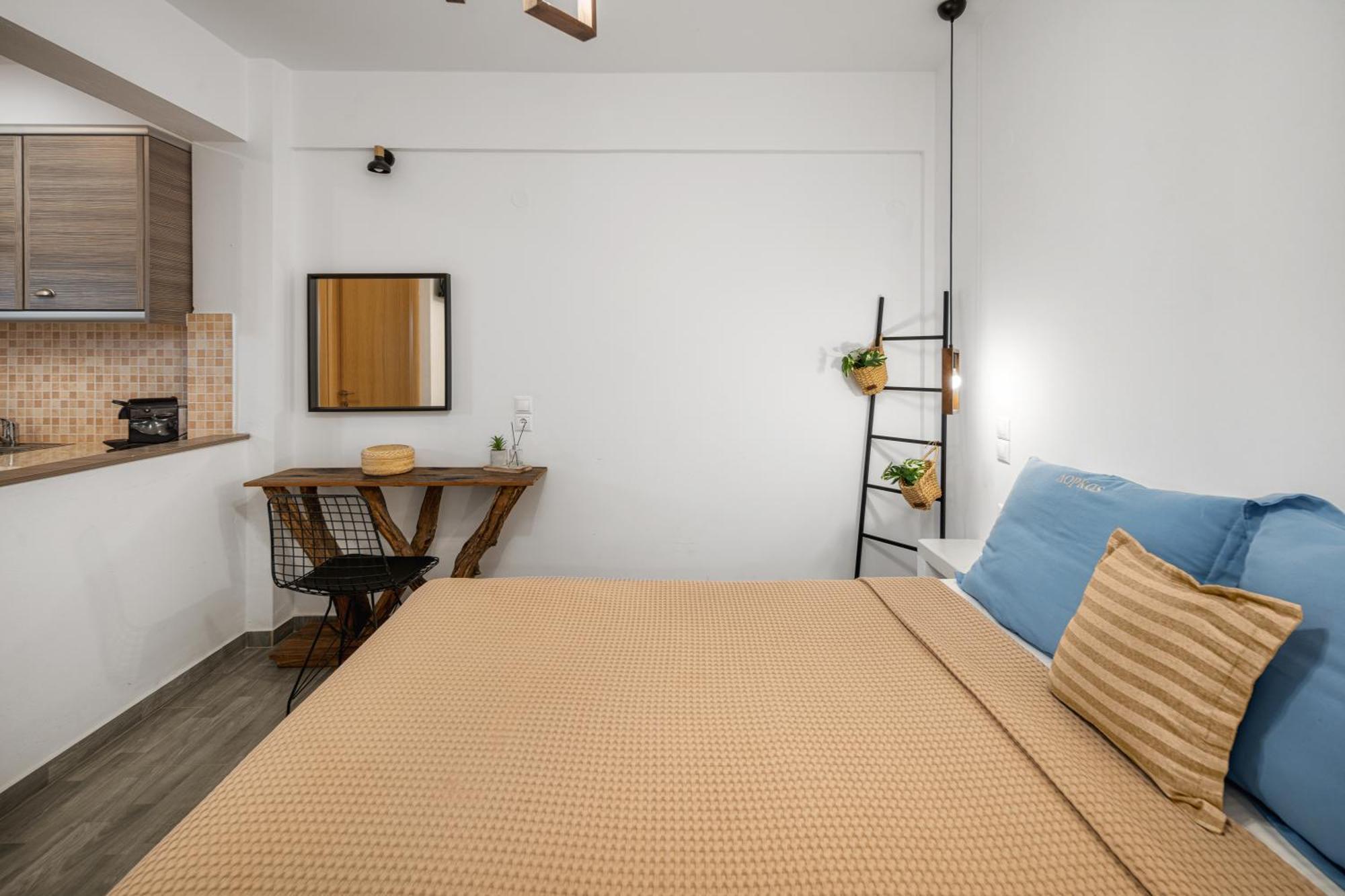 Dorkas Luxury Rooms&Apartments Livadakia Eksteriør billede